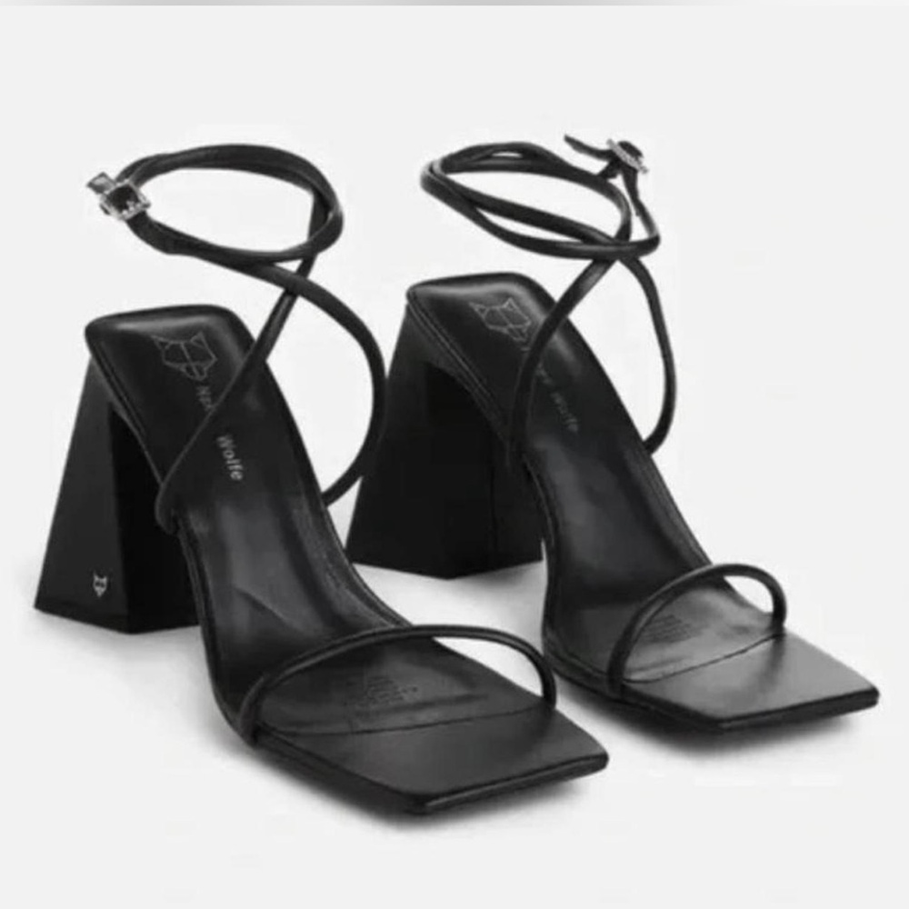 Naked Wolfe Vergie Hot Heels